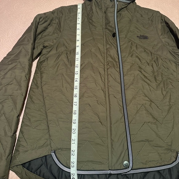The North Face Olive Green Quilted Puff Jacket - Picture 3 of 5